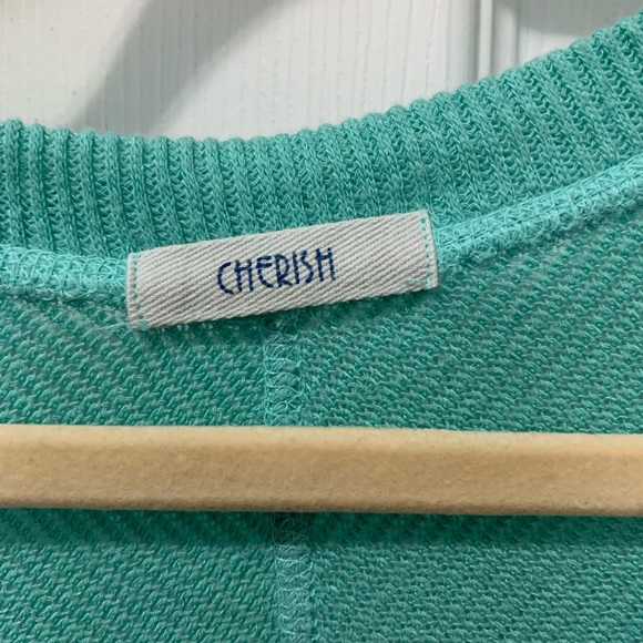 Cherish Sweater Size large - Picture 2 of 2